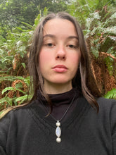 Load image into Gallery viewer, Moonstone Pendant
