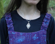 Load image into Gallery viewer, Geometric Moonstone Necklace
