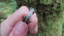 Load and play video in Gallery viewer, Serpent Spinner Ring
