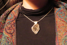 Load image into Gallery viewer, Oregon Sunstone Silver Necklace
